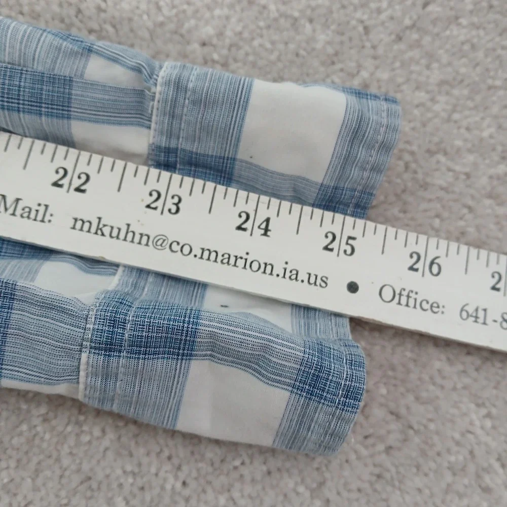 Banana Republic Camden Fit custom 078 wash Blue and White Plaid Size Large